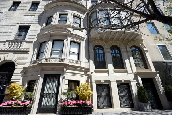 
A-Trump-condo-The-New-York-Times