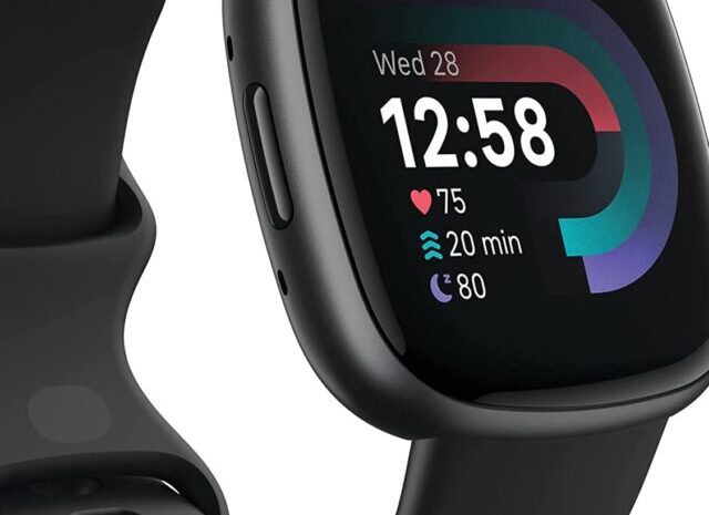 Fitbit Versa 4 Fitness Smartwatch with Daily Readiness