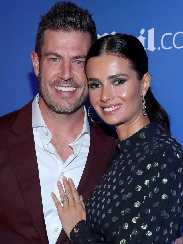 Jesse Palmer and wife Emely Palmer are expecting a girl.